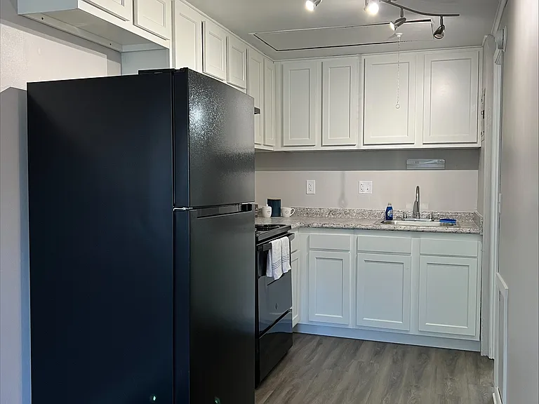 Treeborn Apartments — Photo 10