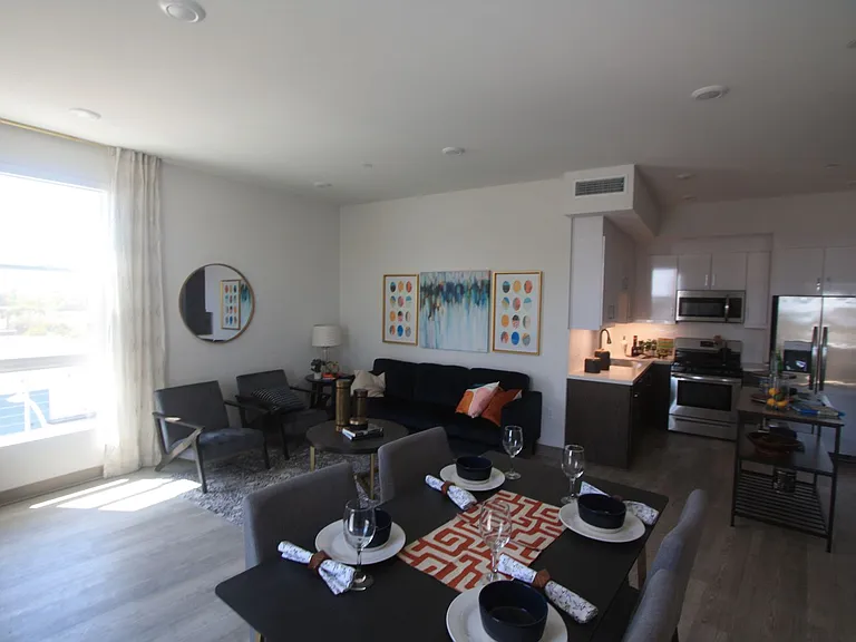 1265 S Stearns Dr — Photo 17