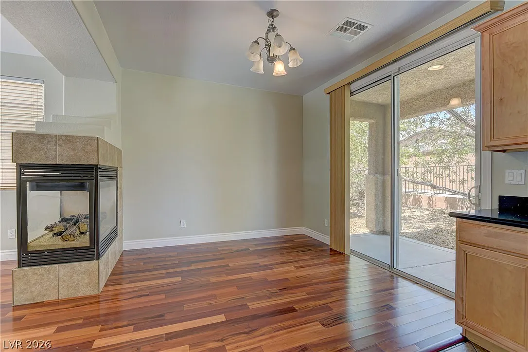 2 bed, 2.5 bath, 1471 sqft, $1,955 — Photo 4