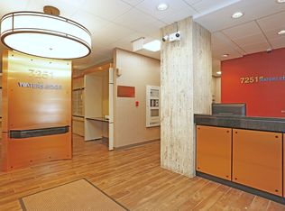 7251 At Waters Edge, Chicago, IL 60649