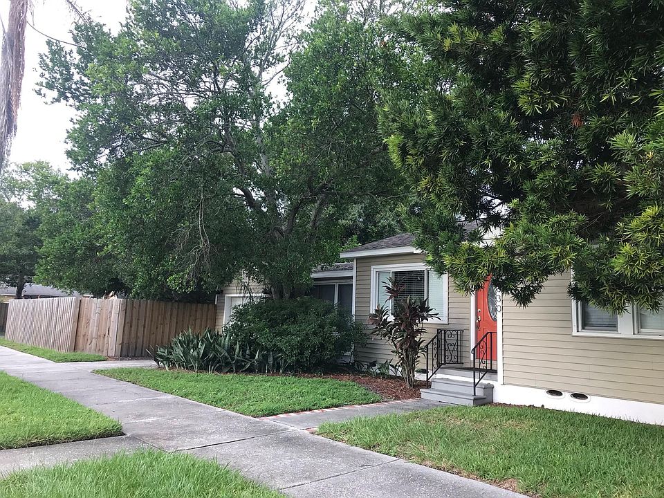 1st image of 330 44th St N