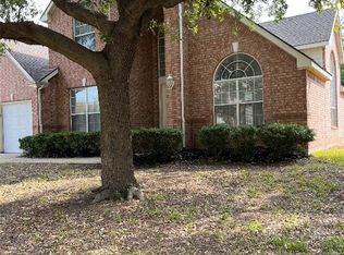 5916 Flint Ridge Dr, Flower Mound, TX 75028