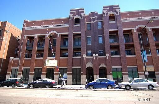 1st image of 2901 N Halsted Ave #303