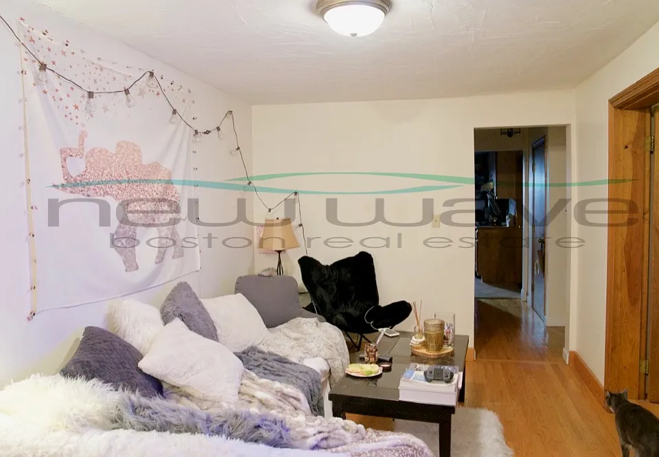 39 Charles St #2