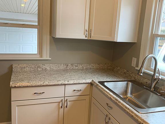 4th image of 432 S 9th St