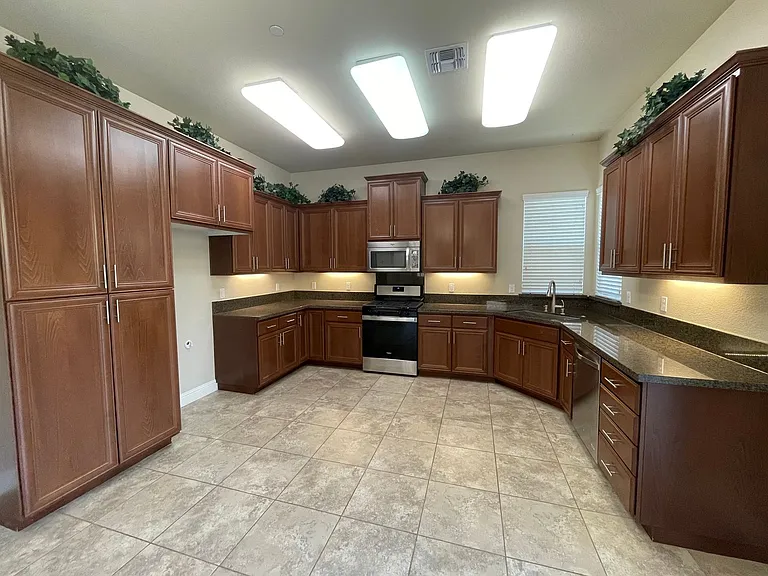 333 Wagon Wheel Dr — Photo 6