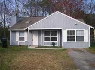 102 Douglas Pl, Summerville, SC 29486