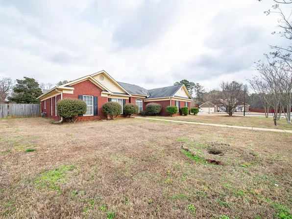 1083 Watervalley Dr, Midland, GA 31820