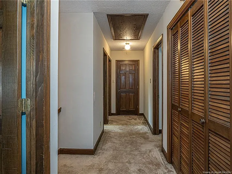 6821 Thames Dr — Photo 24