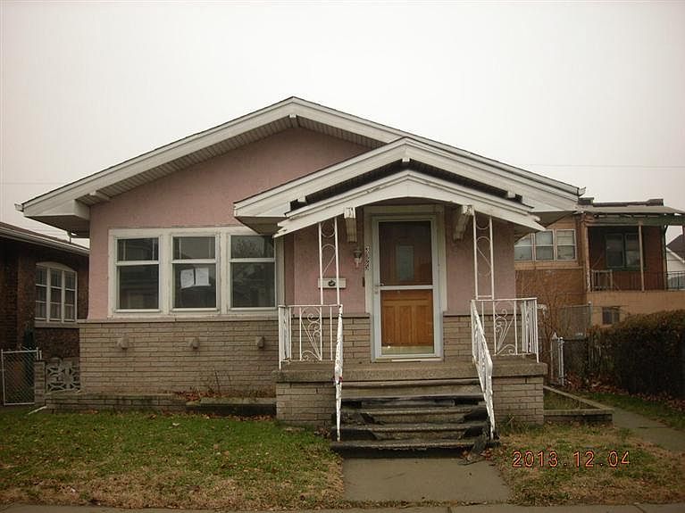 1st image of 3925 Grand Blvd