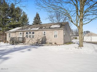 875 Connie St, Jenison, MI 49428