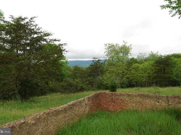 3 Jenkins Rd, Gerrardstown, WV 25420