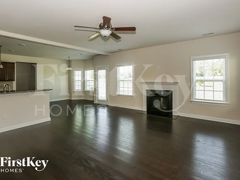 9863 Travertine Trl — Photo 5