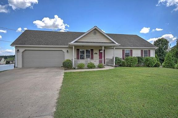 2nd image of 1022 Mountain Meadows Dr