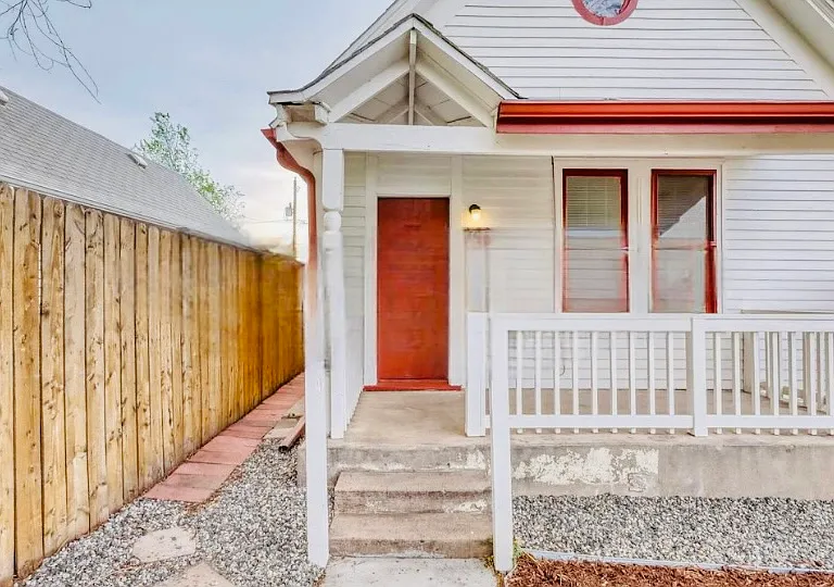 658 Meade St — Photo 5