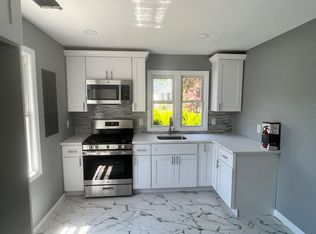 35 Obal Ave, Elmwood Park, NJ