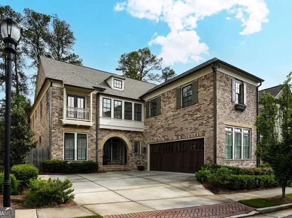 1811 Kent Ave, Dunwoody, GA 30338