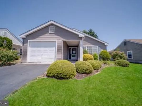 37 Greenwich Ave, Manchester, NJ 08759