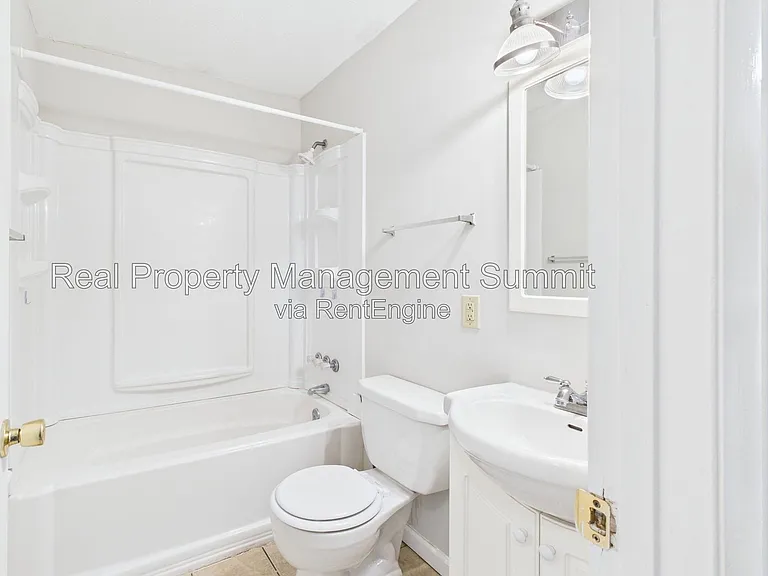2407 Bare St. — Photo 24