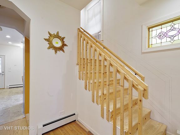 3rd image of 148 E Sunnyside Ave