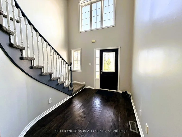 53 Stollar Blvd #UPPER — Photo 3