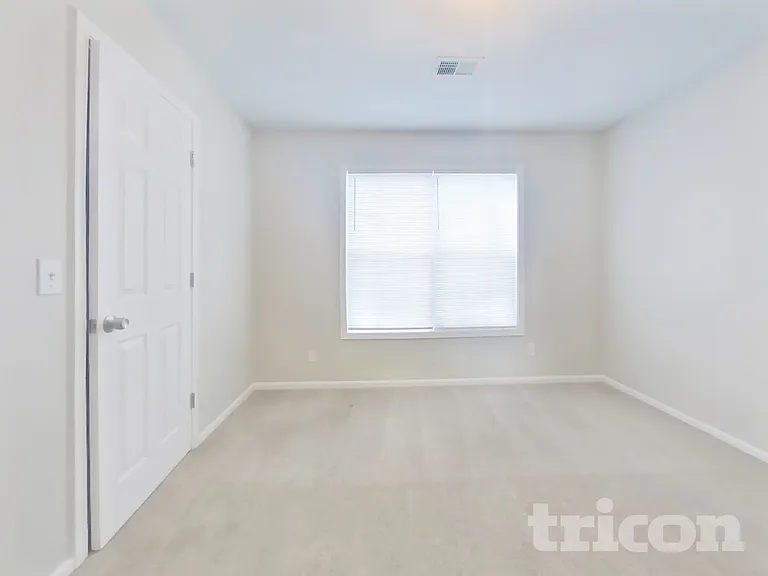 504 Anthony Pl — Photo 12