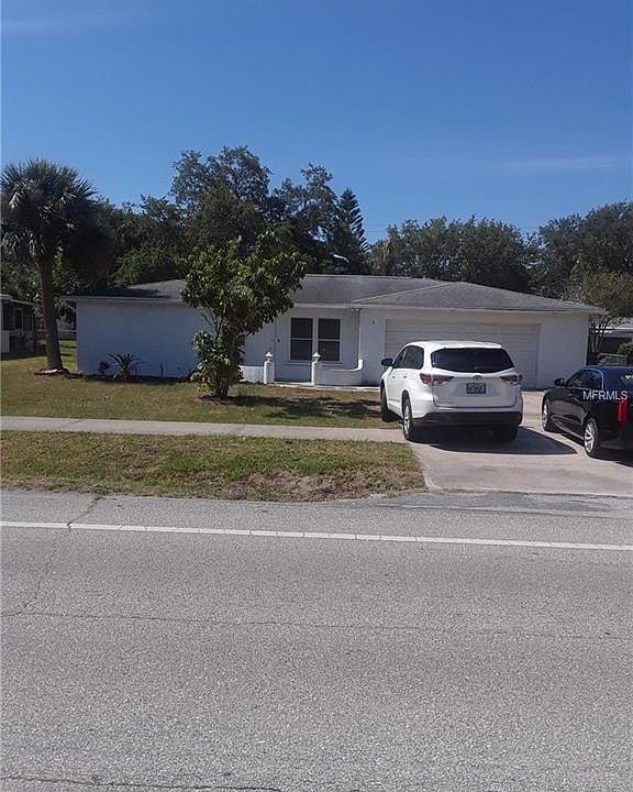 1st image of 1305 E Venice Ave