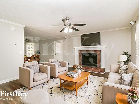 3rd image of 5224 Parkside Dr SE