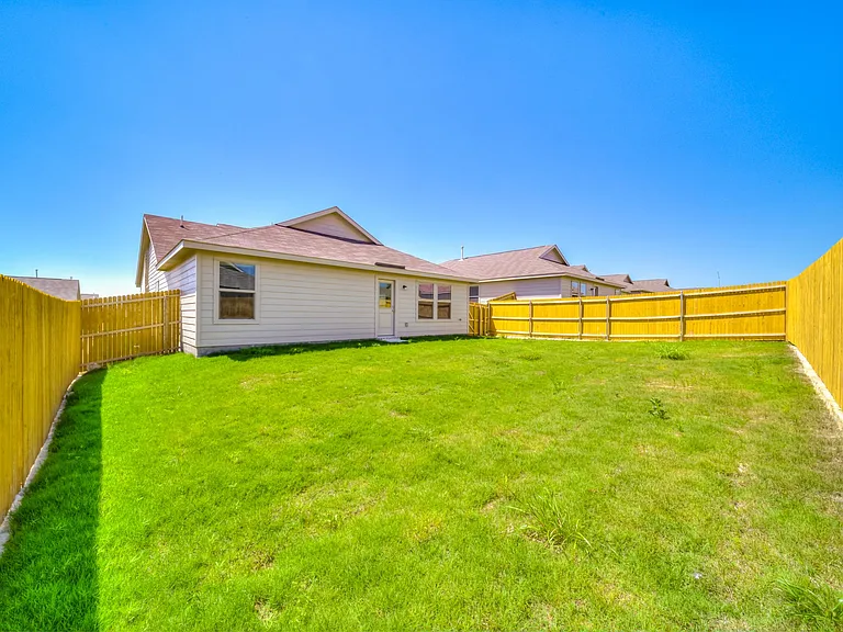 352 Sun Bluff Rd — Photo 5