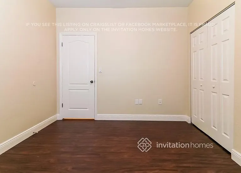 8723 NW 142nd Ln — Photo 16