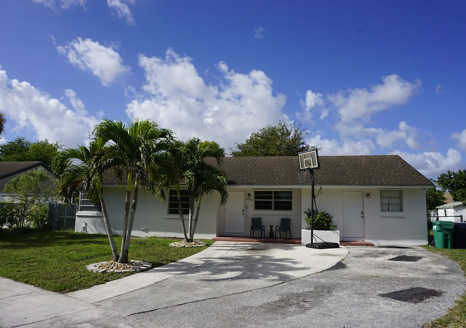 4 bed, 1500 sqft, $2,800 — Photo 1