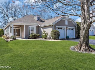 27 Greenfields Drive, Lakewood, NJ