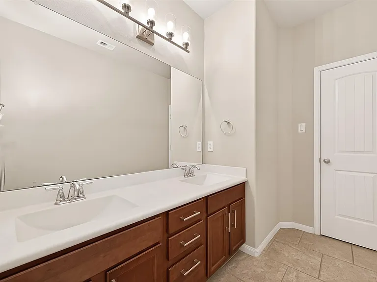 111 Pheasant Run Dr — Photo 36