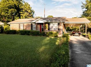 685 New Center Rd, Hartselle, AL 35640