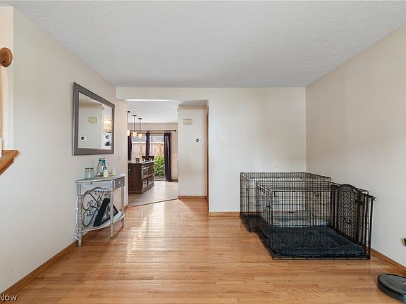 3rd image of 3100 Ghent Ct