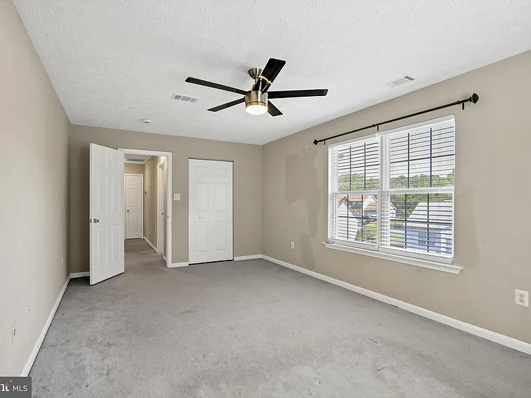 10886 Moore St — Photo 37