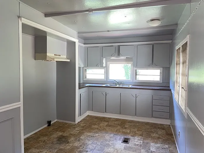 18 White Horse Road Ext — Photo 4