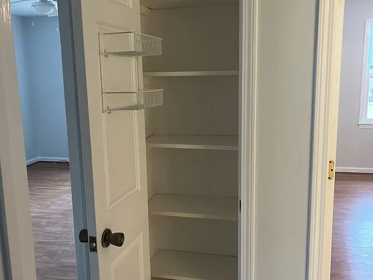 195 Woodberry Ct — Photo 12