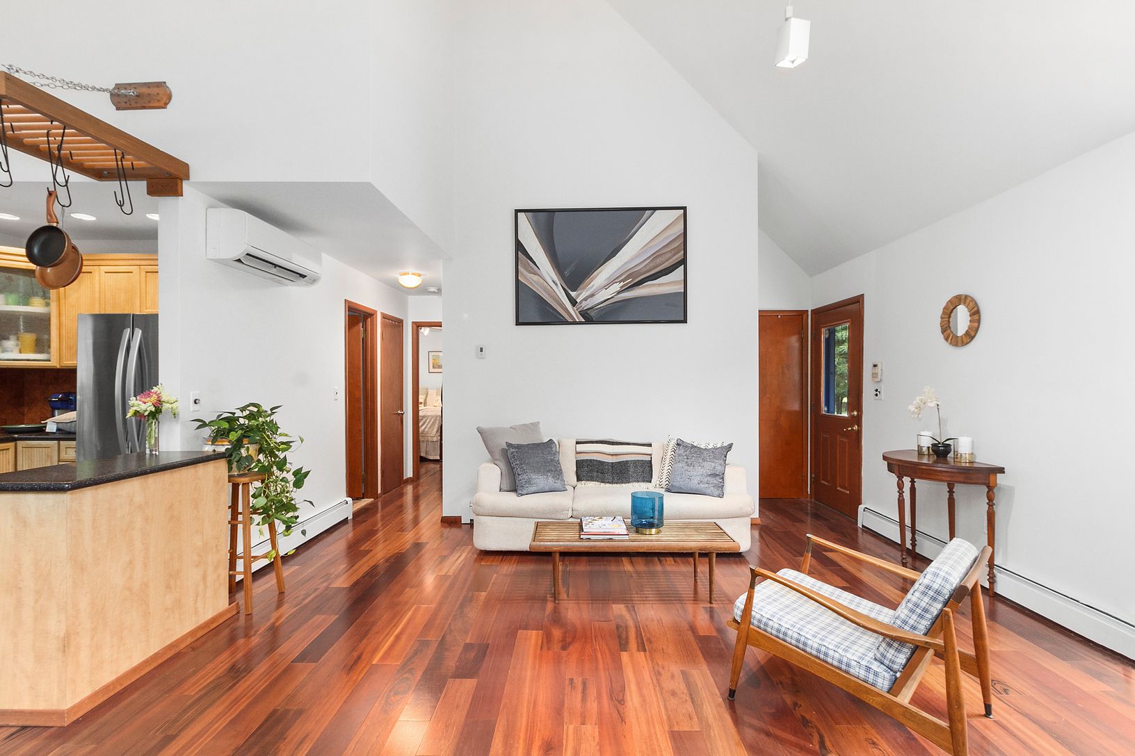  Lofty Living Room Space