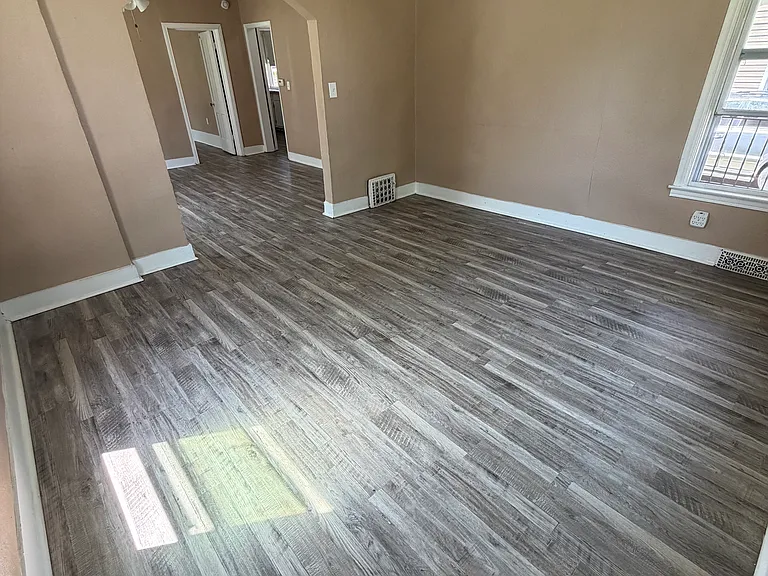 5235 Walker Ave — Photo 11