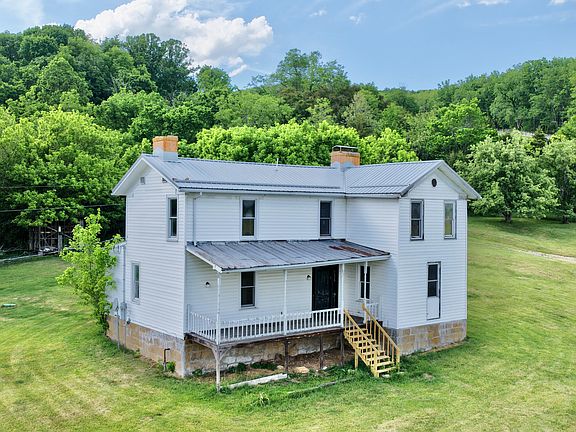5th image of 725 Old Spruce Rd