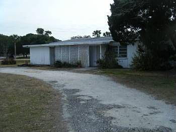 1st image of 321 Parkdale Dr