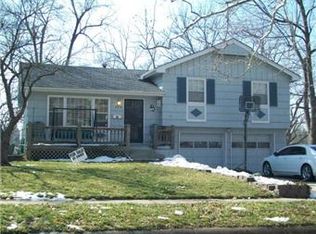 8018 Hardy Ave, Raytown, MO 64138