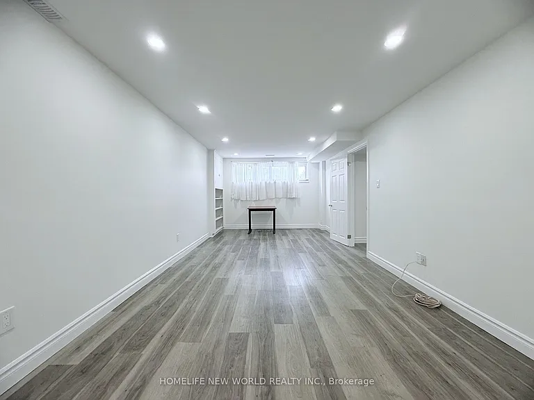 61 Crosland Dr — Photo 35