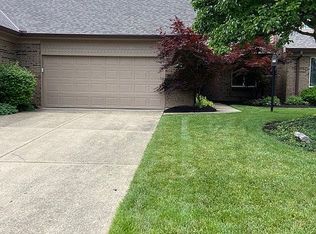 35 Pond Run Cir #63, Hamilton, OH 45013