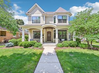 1209 S 4th St, St Charles, IL