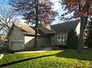 2254 Woodhill Ct, Eagan, MN 55122