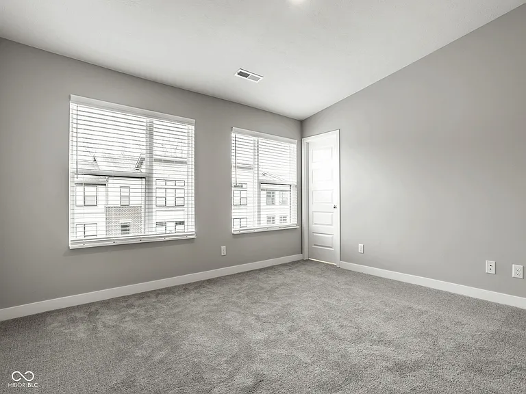11581 Fulham St — Photo 24
