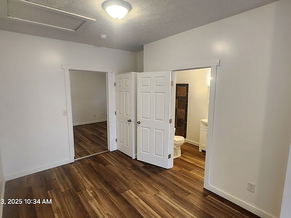 3rd image of 2 W McLaughlin Ave #4