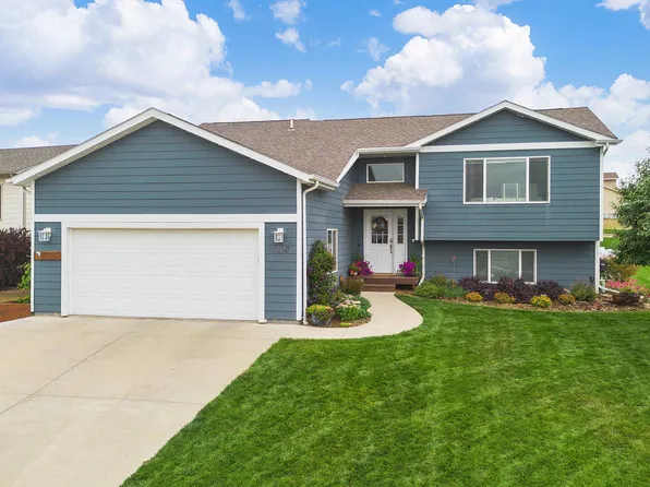 3220 New England St, Rapid City, SD 57703
